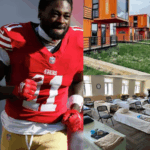 BREAKING: George Kittle Buys Back the Diner He Owed Money to — Now It Serves 150 Homeless People Every Day As a broke college student, George Kittle used to eat at Nabi Cat near campus, where a kind owner let him wait tables for more than a year. Recently, George Kittle found out Nabi Cat was closing — and instead of letting that happen, he quietly bought the diner. Today, Nabi still cooks there — but now it’s for homeless people in Santa Clara.